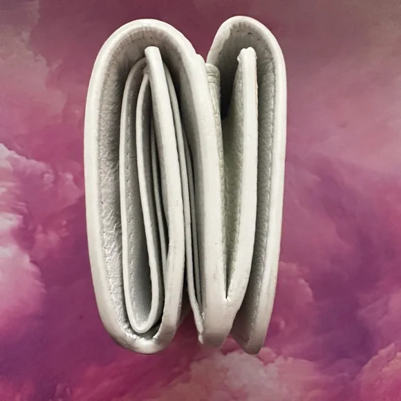 Balenciaga Compact Wallet (EUC; White/Silver) - Picture 12 of 16